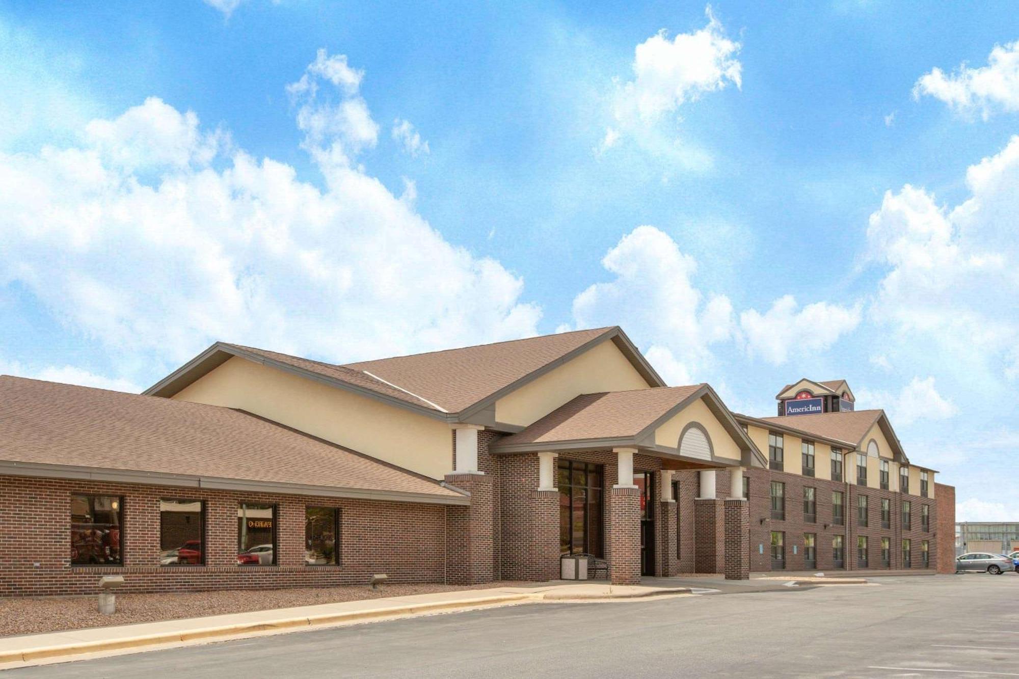 Americinn By Wyndham Ottumwa Екстериор снимка