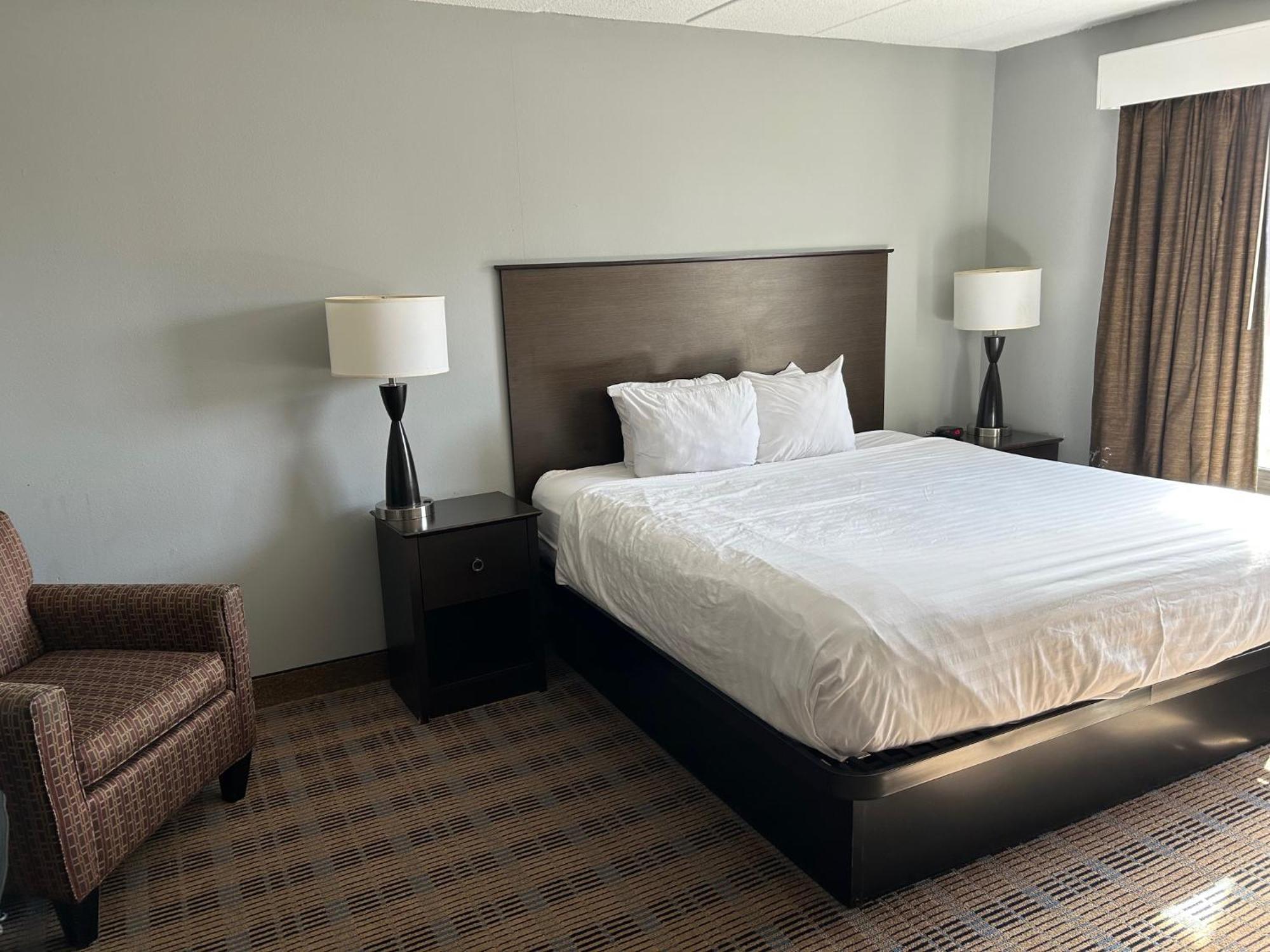 Americinn By Wyndham Ottumwa Екстериор снимка