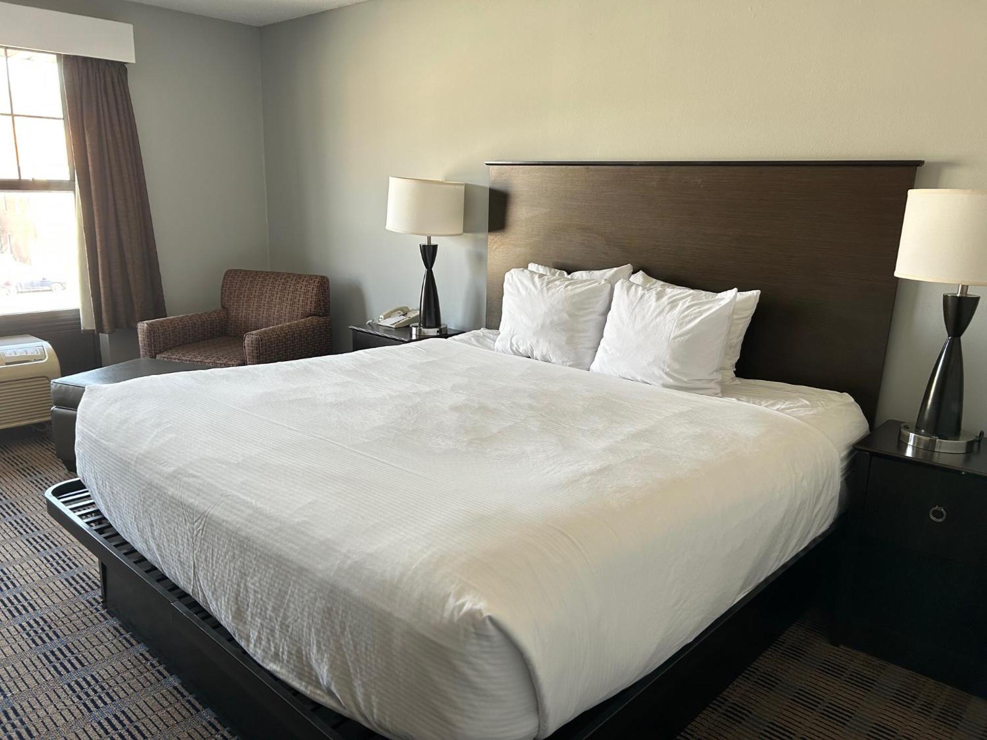 Americinn By Wyndham Ottumwa Екстериор снимка