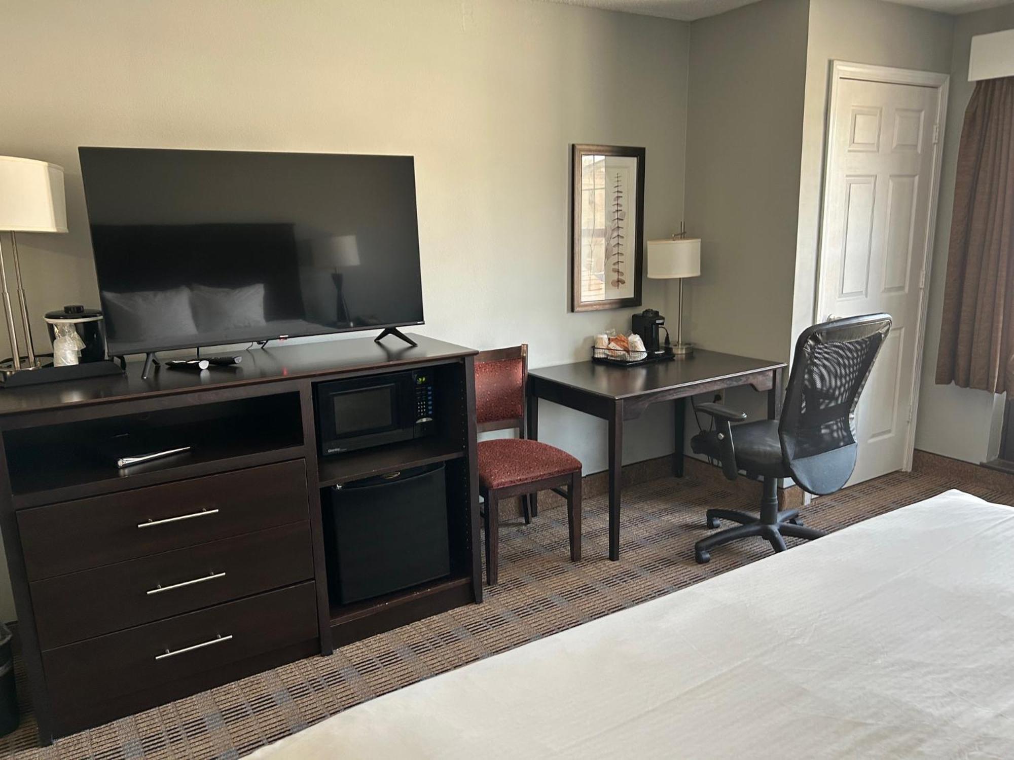 Americinn By Wyndham Ottumwa Екстериор снимка