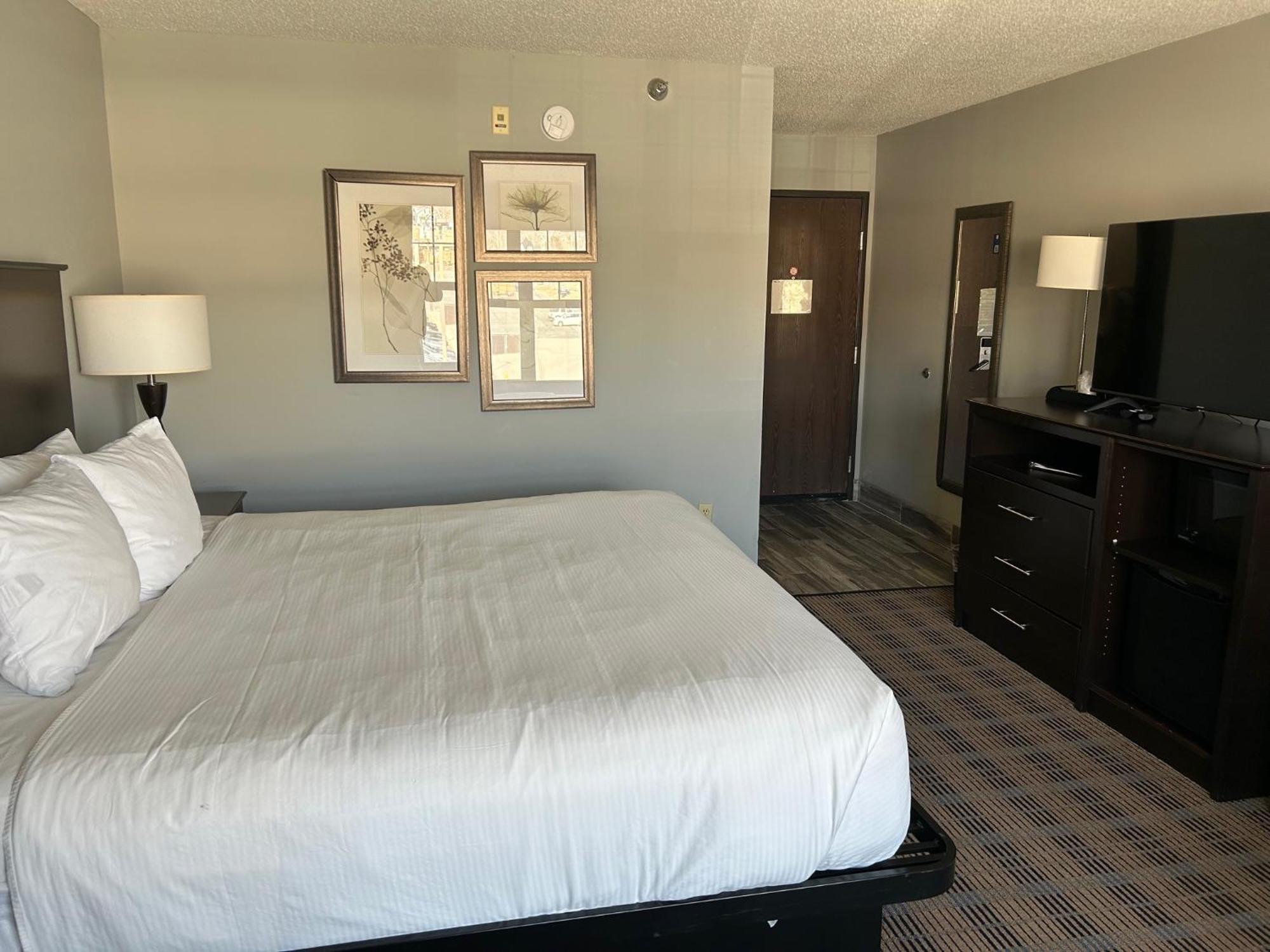 Americinn By Wyndham Ottumwa Екстериор снимка